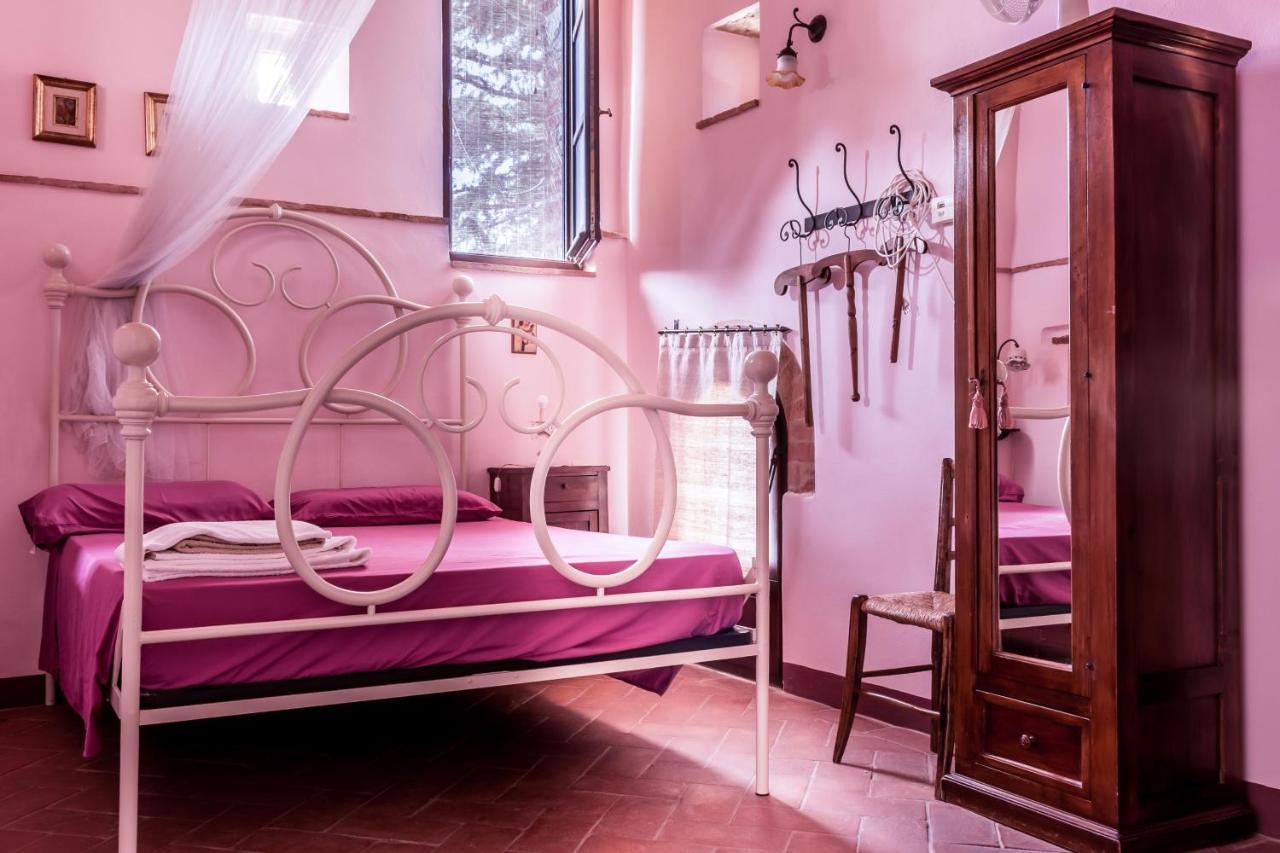 Hostal La Moiana San Quirico dʼOrcia Exterior foto