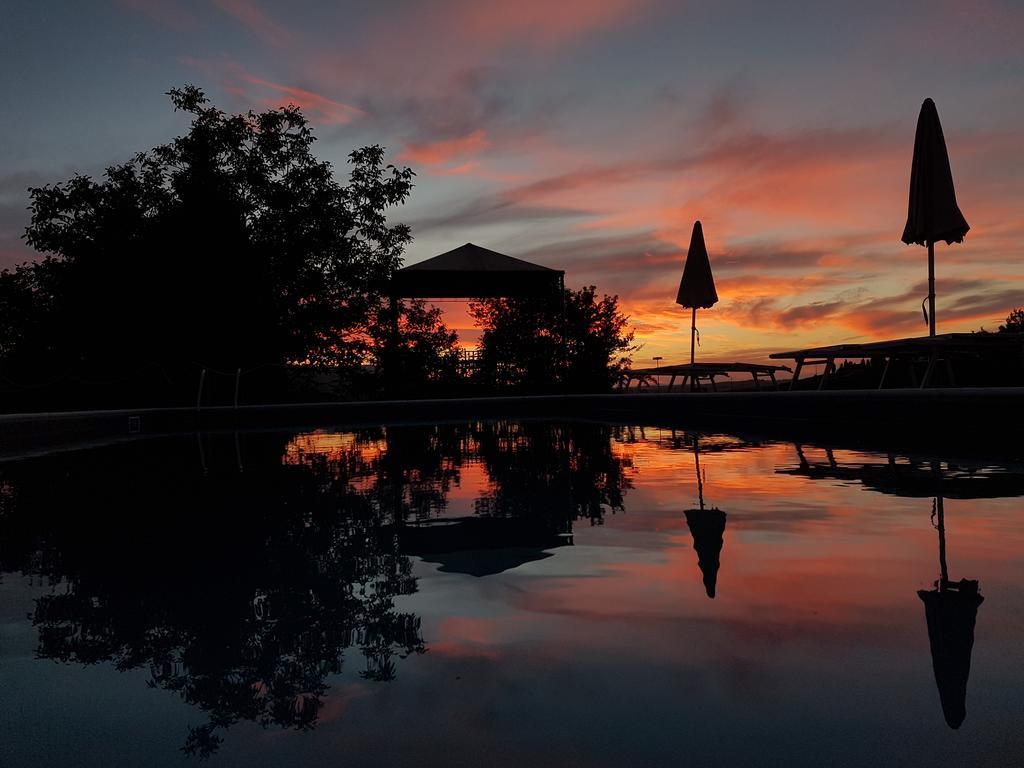 Hostal La Moiana San Quirico dʼOrcia Exterior foto