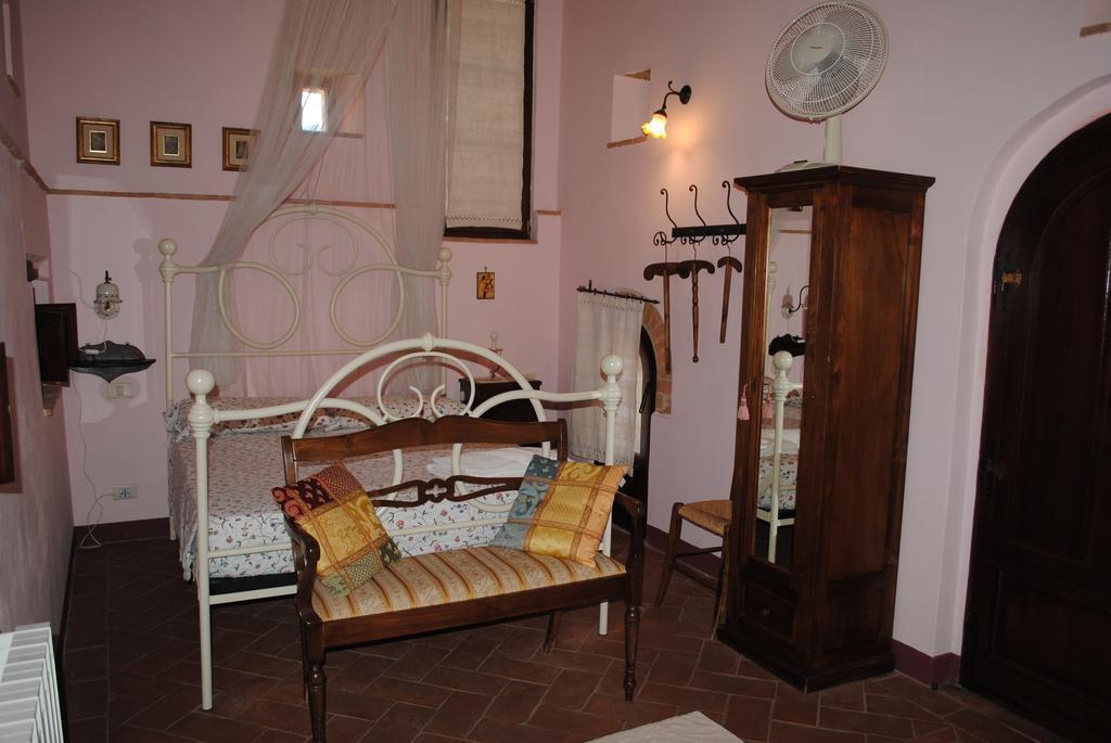Hostal La Moiana San Quirico dʼOrcia Exterior foto